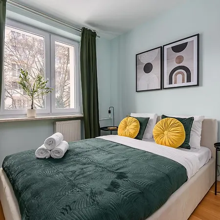 Lumina Lux With Balcony In The Center Of Apartment Warschau