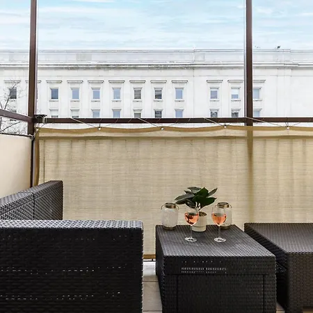 Apartmán Lumina Lux With Balcony In The Center Of Varšava